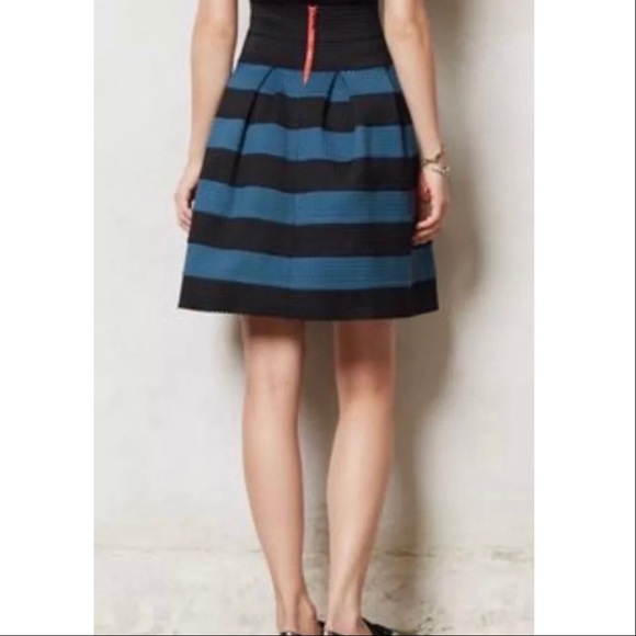 NWT Anthropologie Girls From Savoy Ponte Bell Skirt Sz MP/ LP - Picture 5 of 7